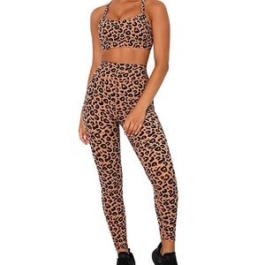 Leopard workout set NWOT